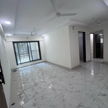 Room in 2 BHK Apartment at Ghatkopar East – for Rent