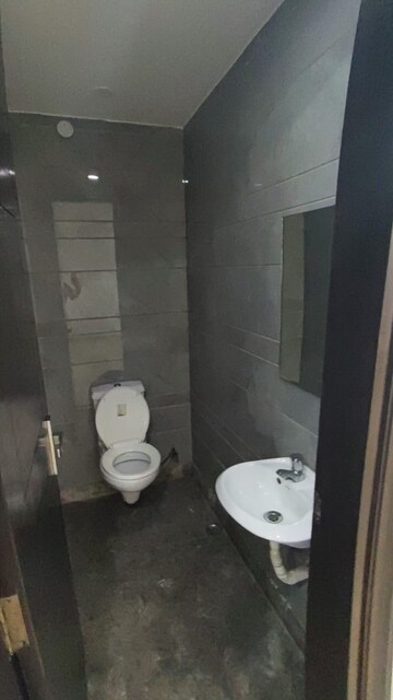 Bathroom in 4 BHK Independent House at Hauz Khas – for Rent