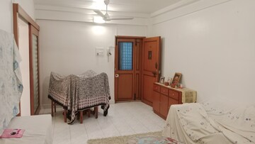 Bedroom in 2 BHK Apartment at Silver Sand CHS, Andheri West – for Rent