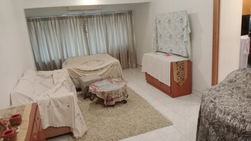 Bedroom in 2 BHK Apartment at Silver Sand CHS, Andheri West – for Rent