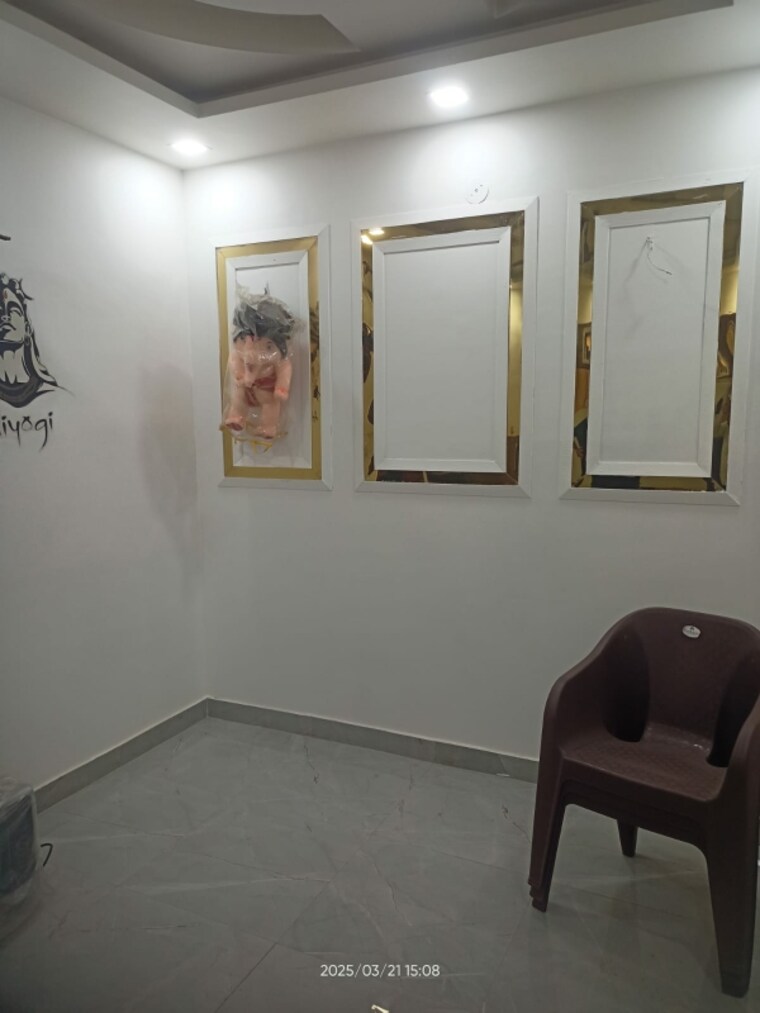 Room, mansa ram park 2 Bedroom 115 Sq.Yd. Builder Floor In Mansa Ram Park Delhi 8378577