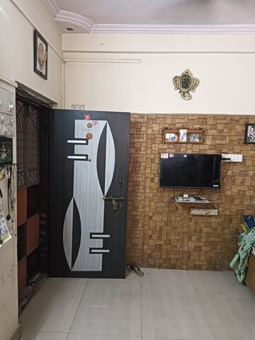 Living Room in 2 BHK Apartment at Lajpat Nagar Iii – for Sale