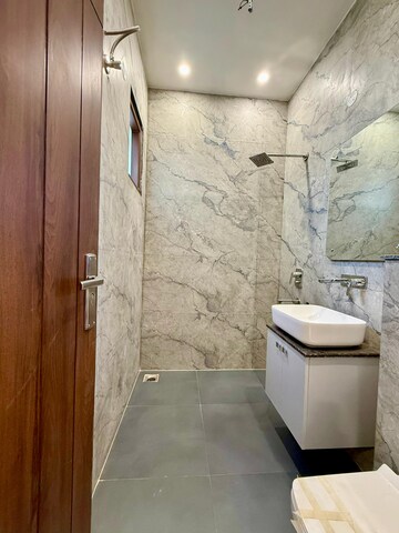 Bathroom in 4 BHK Independent House at Kishanpura – for Sale