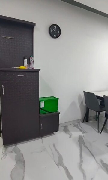 Furnished Amenities in 3 BHK Apartment at Sector 21d – for Sale