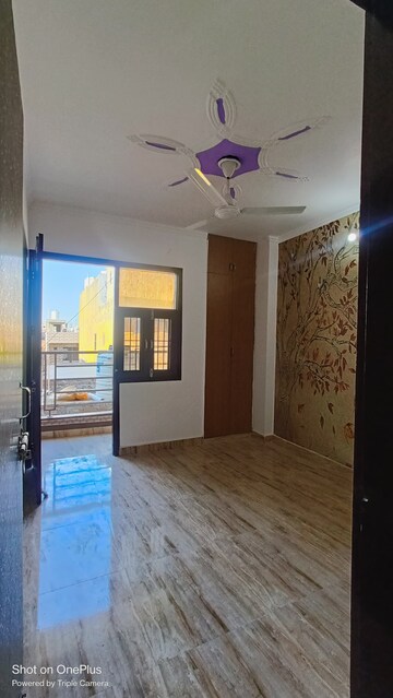 Room in 2 BHK Builder Floor at Malviya Nagar – for Rent