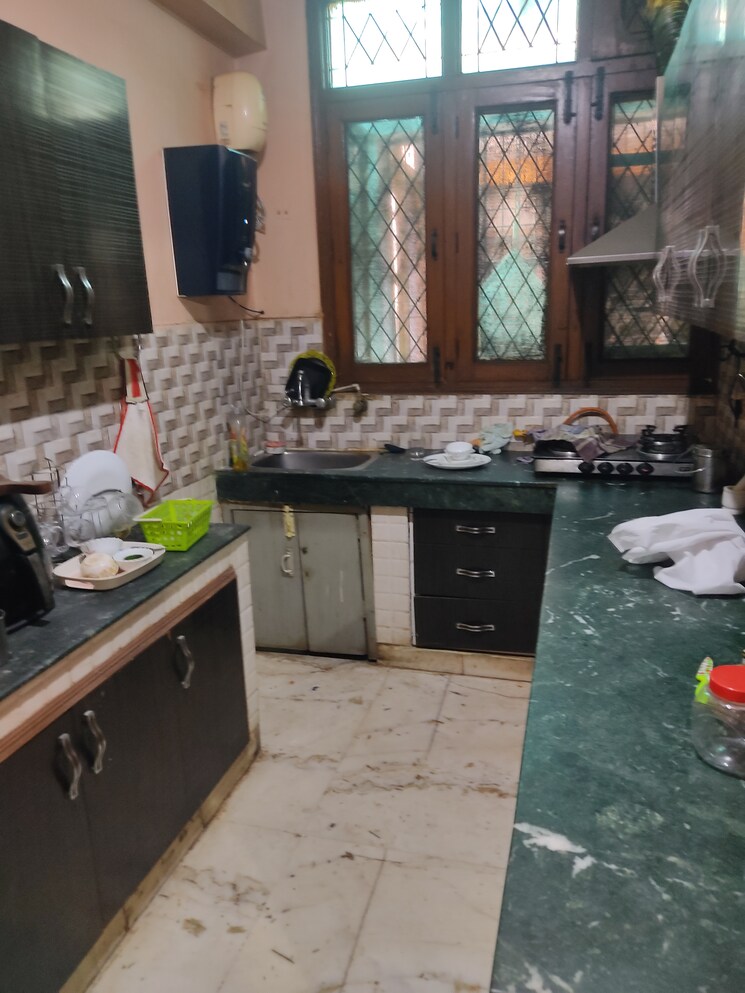 Kitchen, malviya nagar 3 Bedroom 150 Sq.Yd. Builder Floor In Malviya Nagar Delhi 8378827