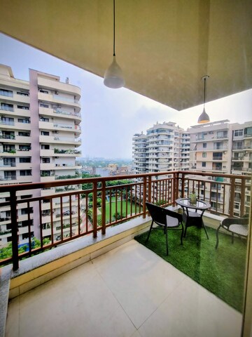Balcony in 4 BHK Builder Floor at Golf Course Road – for Rent