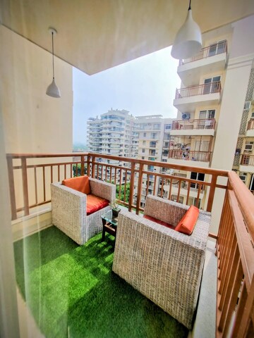 Balcony in 4 BHK Builder Floor at Golf Course Road – for Rent