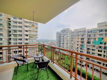 4 BHK Builder Floor – Exterior View View at Golf Course Road - for Rent