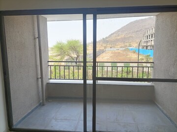 Room in 3 BHK Apartment at Mantra Montana Phase 6, Dhanori – for Sale