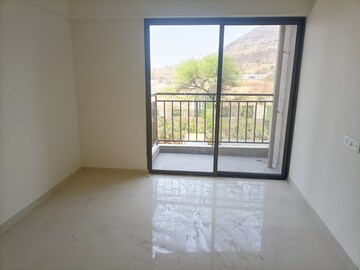 Room in 3 BHK Apartment at Mantra Montana Phase 6, Dhanori – for Sale