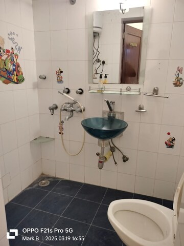 Attached Bathroom in 2 BHK Apartment at Vasant Kunj – for Rent