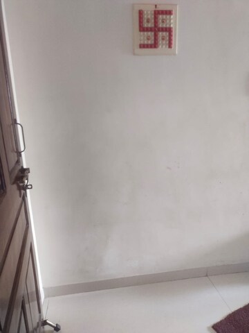 Room in 2 BHK Apartment at Laxminagar – for Sale