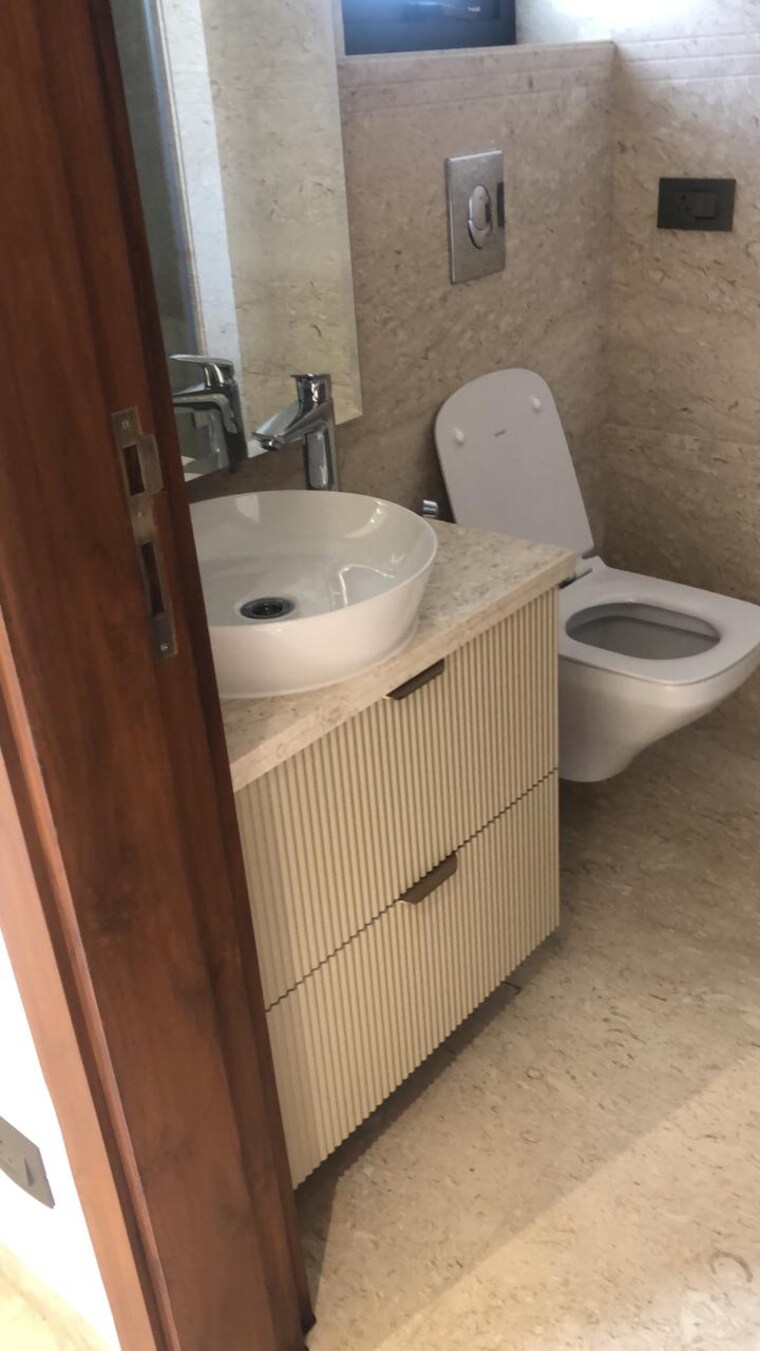 Bathroom, gulmohar enclave 4 Bedroom 2700 Sq.Ft. Builder Floor In Gulmohar Enclave Delhi 8379077