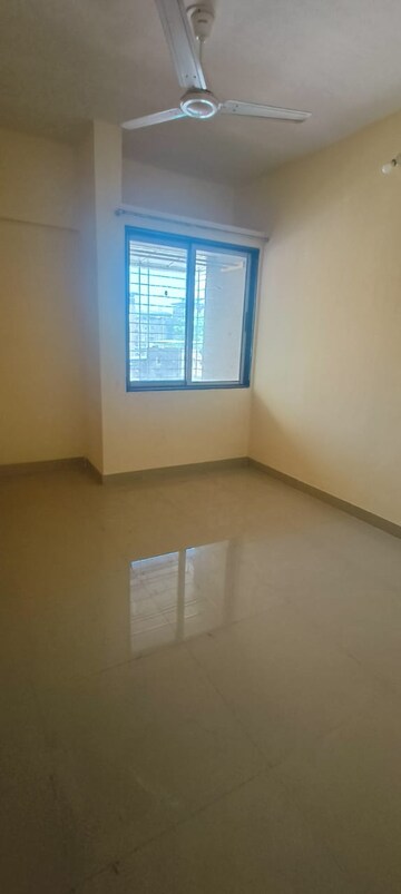 Room in 3 BHK Apartment at Hubtown Greenwoods, Vartak Nagar – for Sale