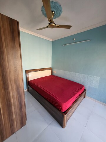 Bedroom in 3 BHK Apartment at RNA Broadway Avenue, Mira Road – for Sale