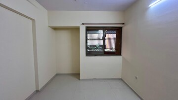 Room in 2 BHK Apartment at Lodha Splendora, Ghodbunder Road – for Rent