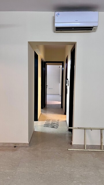 Room in 2 BHK Apartment at Lodha Splendora, Ghodbunder Road – for Rent