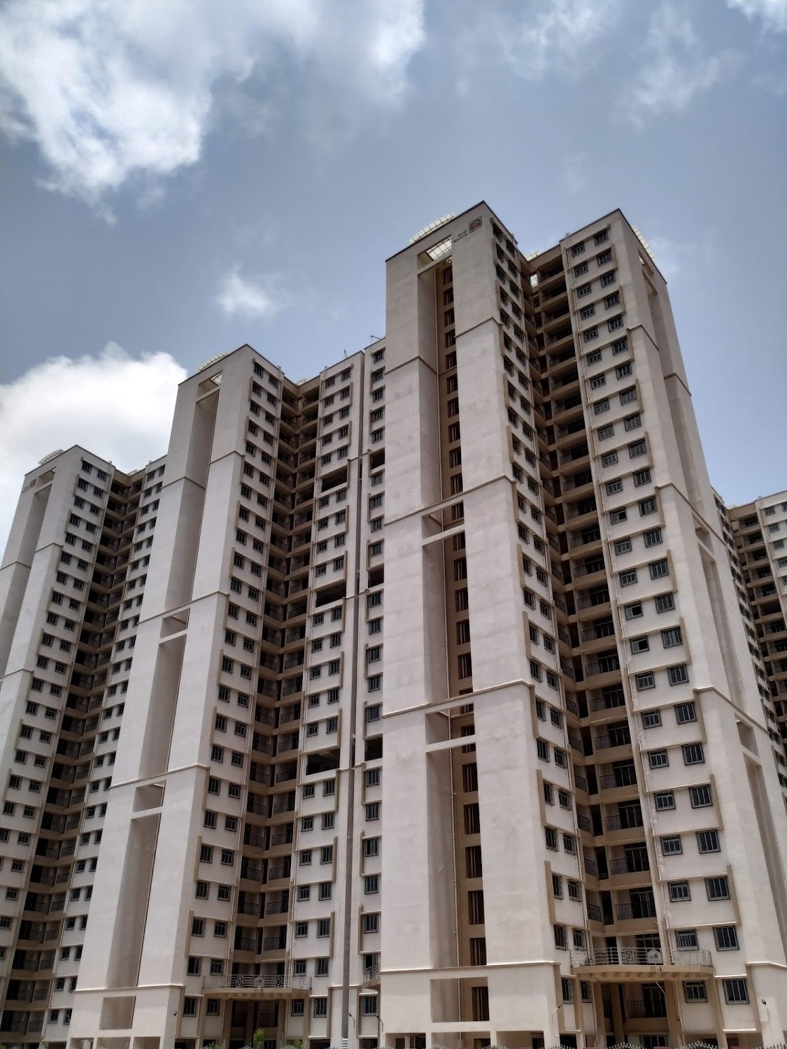 1 BHK + Pooja Room,Extra Room Apartment For Sale in Mhada Complex Virar