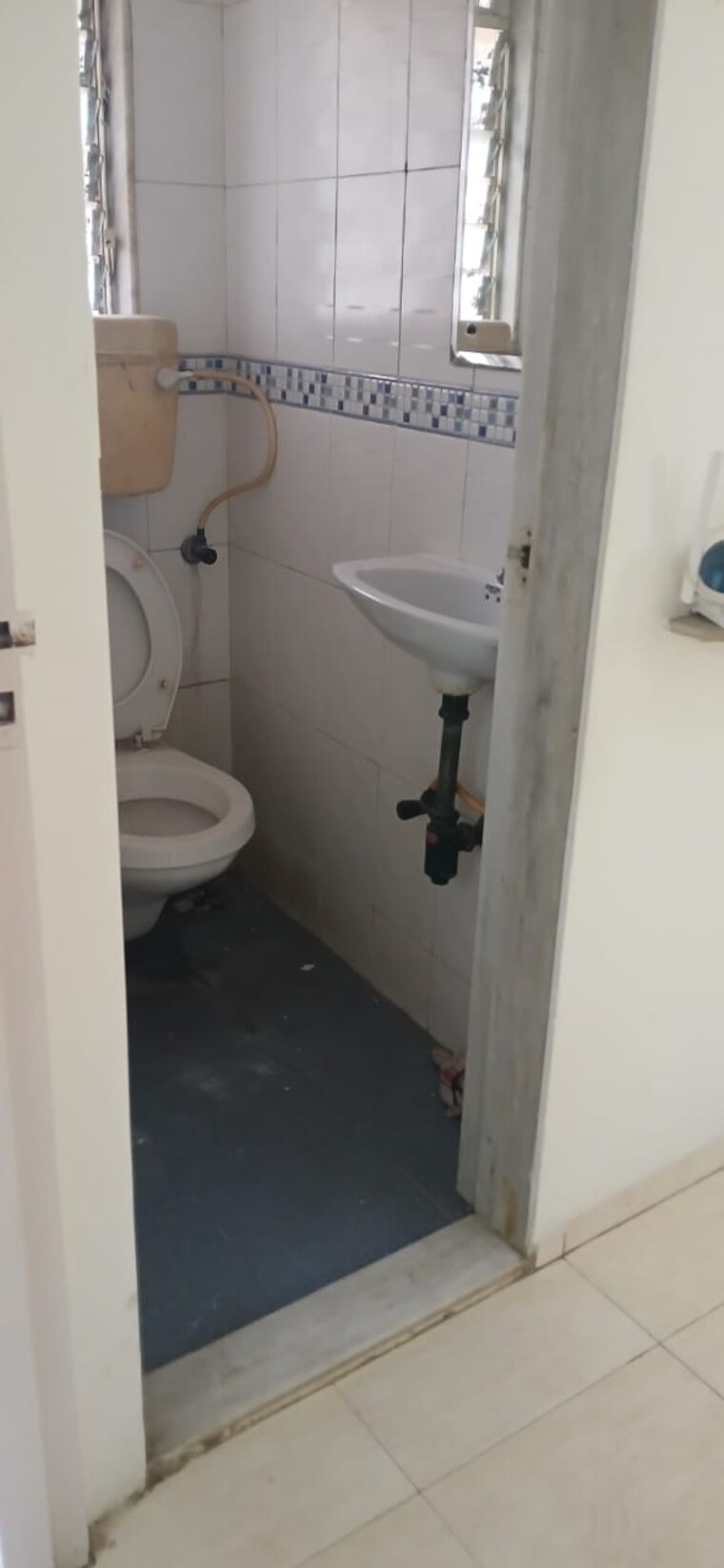 Bathroom, evershine-greens 2 Bedroom 951 Sq.Ft. Apartment In Andheri West Mumbai 8379241