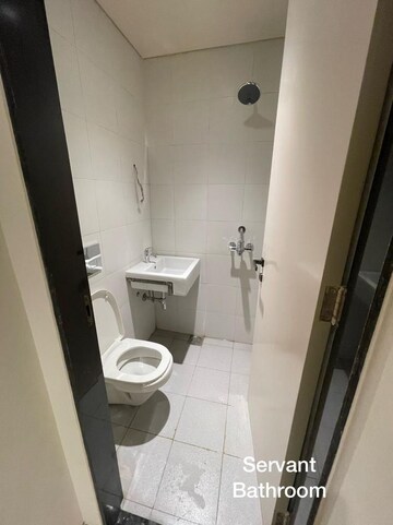 Bathroom in 3 BHK Apartment at Dilshad Garden – for Rent