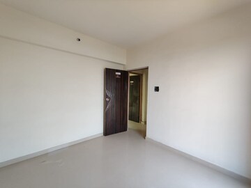 Room in 2 BHK Apartment at Kalwa – for Sale