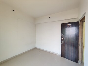 Room in 2 BHK Apartment at Kalwa – for Sale