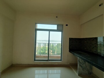Room in 2 BHK Apartment at Kalwa – for Sale