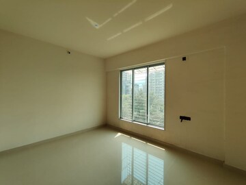 Room in 2 BHK Apartment at Kalwa – for Sale