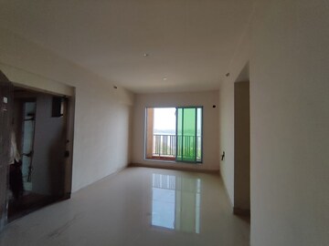 Room in 2 BHK Apartment at Kalwa – for Sale