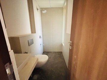 Master Bedroom in 2 BHK Apartment at Piramal Vaikunth, Balkum Pada – for Rent