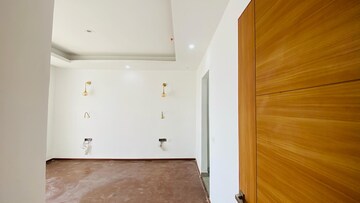 Bathroom in 3 BHK Apartment at Omaxe Lake, North Mullanpur – for Rent