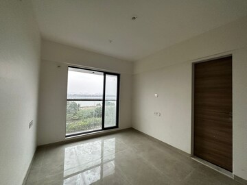 Room in 2 BHK Apartment at Kalwa – for Sale