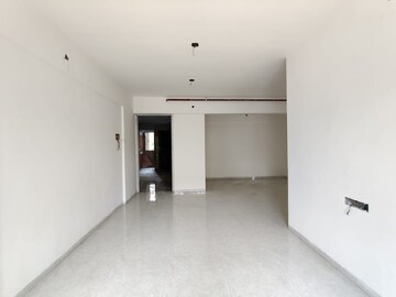 Room in 2 BHK Apartment at Kalwa – for Sale