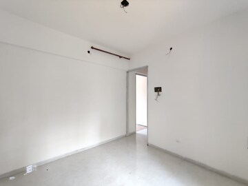 Room in 2 BHK Apartment at Kalwa – for Sale