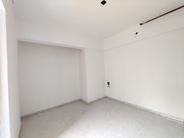Room in 2 BHK Apartment at Kalwa – for Sale