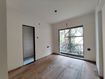 Room in 2 BHK Apartment at Kalwa – for Sale