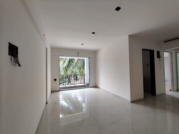 Room in 2 BHK Apartment at Kalwa – for Sale