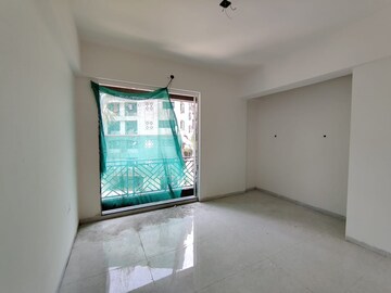 Room in 2 BHK Apartment at Kalwa – for Sale