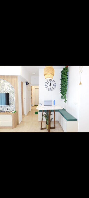 Master Bedroom in 2 BHK Apartment at Kanakia Silicon Valley, Powai – for Rent