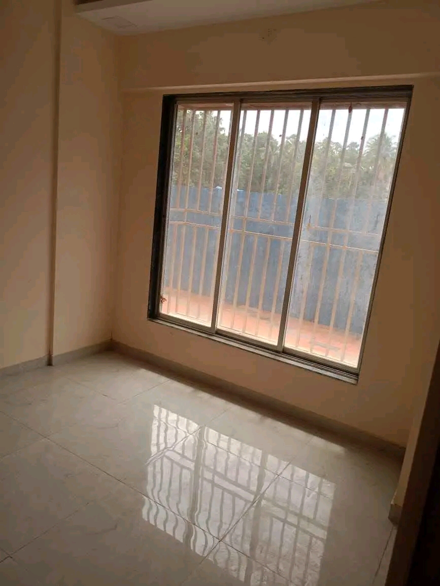 1 BHK + Pooja Room 600 Sq.Ft. Apartment in Dev Ashray Bldg