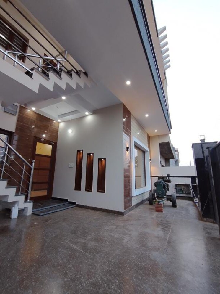 undefined, sunny enclave 3 Bedroom 150 Sq.Yd. Independent House In Sunny Enclave Mohali 8379468