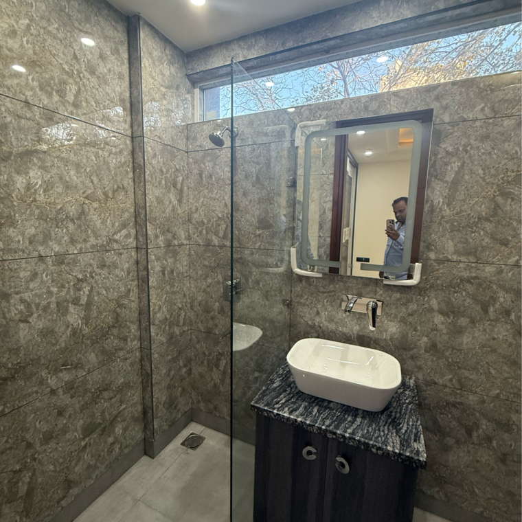 Bathroom, kalkaji 2 Bedroom 1000 Sq.Ft. Builder Floor In Kalkaji Delhi 8379470