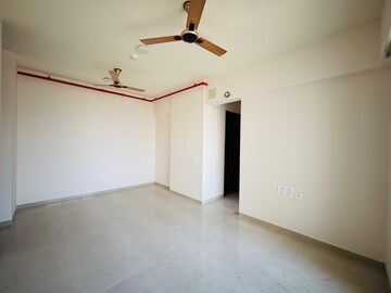 Room in 2 BHK Apartment at Piramal Vaikunth, Balkum Pada – for Rent