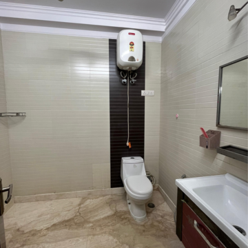 Bathroom in 2 BHK Builder Floor at Kalkaji – for Rent