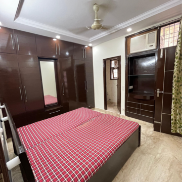 Bedroom in 2 BHK Builder Floor at Kalkaji – for Rent
