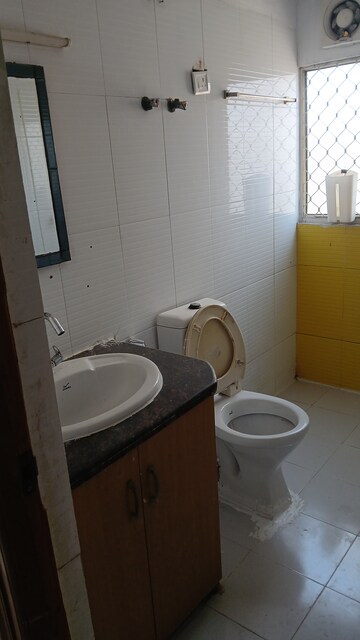 Bathroom in 3 BHK Apartment at Rudra Jagdambe Apartments, Sector 62 – for Rent