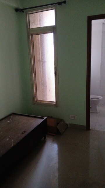 Furnished Amenities in 3 BHK Apartment at Rudra Jagdambe Apartments, Sector 62 – for Rent