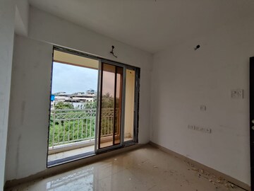 Room in 2 BHK Apartment at Kalwa – for Sale