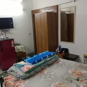 Bedroom in 2 BHK Builder Floor at Kalkaji – for Rent